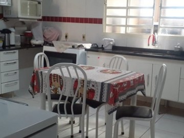 Casa - Venda - Núcleo Habitacional José Regino - Bauru - SP
